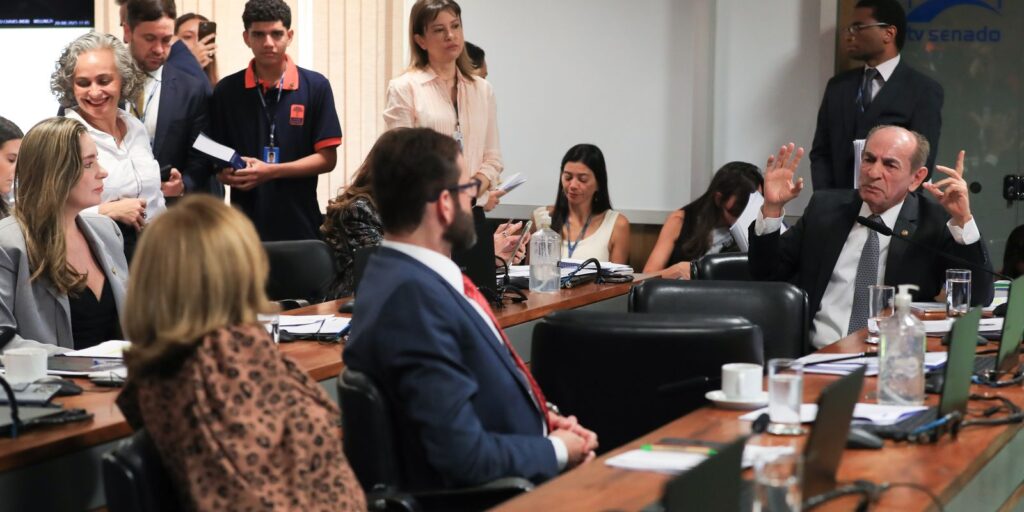 CCJ do Senado aprova novo código eleitoral com 900 artigos ccj-do-senado-aprova-novo-codigo-eleitoral-com-900-artigos