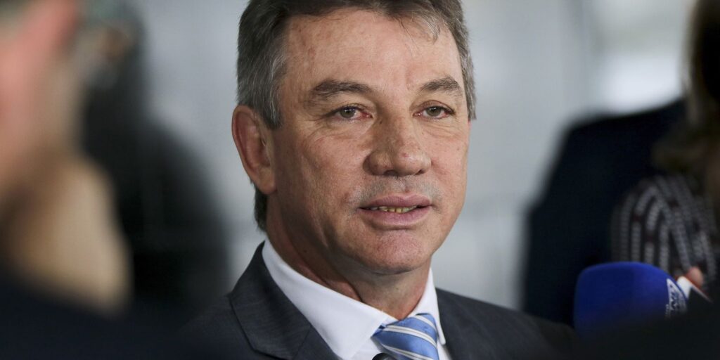 Relatora vota no TSE pela cassação do governador de Roraima relatora-vota-no-tse-pela-cassacao-do-governador-de-roraima