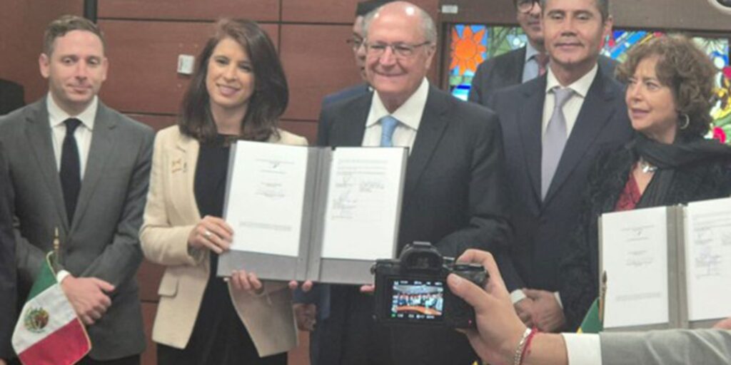 brasil-e-mexico-fecham-acordos-sobre-vacinas-e-regulacao-sanitaria