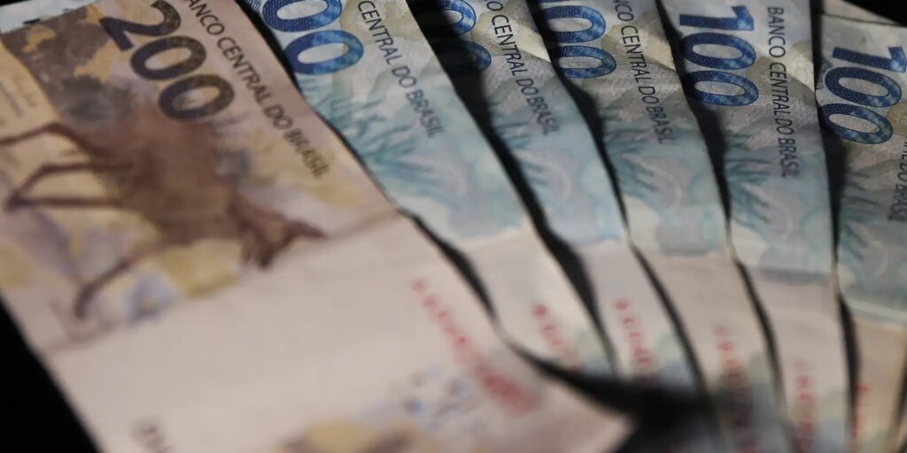 Brasileiros sacam em julho R$ 310,36 milhões esquecidos em bancos brasileiros-sacam-em-julho-r$-310,36-milhoes-esquecidos-em-bancos