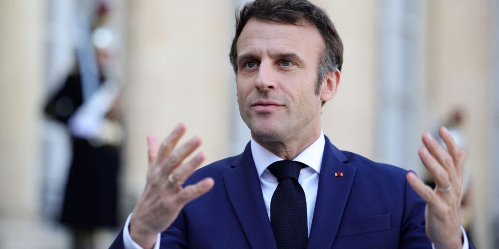 Macron busca novo primeiro-ministro após colapso do governo macron-busca-novo-primeiro-ministro-apos-colapso-do-governo