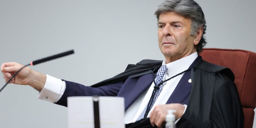 voto-de-fux-abre-4o-dia-de-julgamento-de-bolsonaro