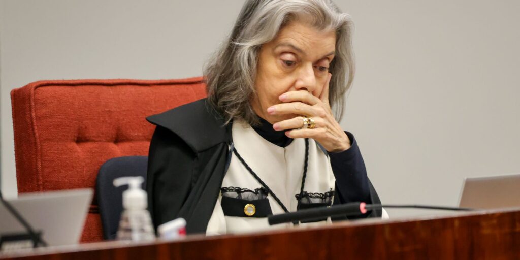 Voto de Cármen Lúcia pode formar maioria para condenar Bolsonaro voto-de-carmen-lucia-pode-formar-maioria-para-condenar-bolsonaro