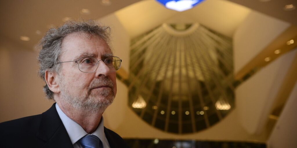 Físico Luiz Davidovich vence prêmio da Academia Mundial de Ciências fisico-luiz-davidovich-vence-premio-da-academia-mundial-de-ciencias