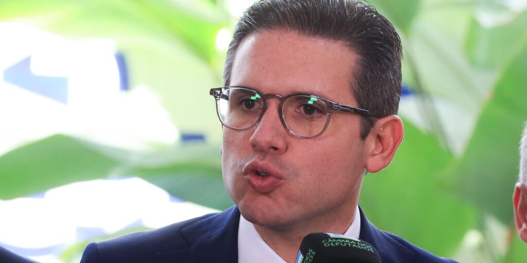 Motta pauta PEC que dificulta denúncias criminais contra parlamentares motta-pauta-pec-que-dificulta-denuncias-criminais-contra-parlamentares