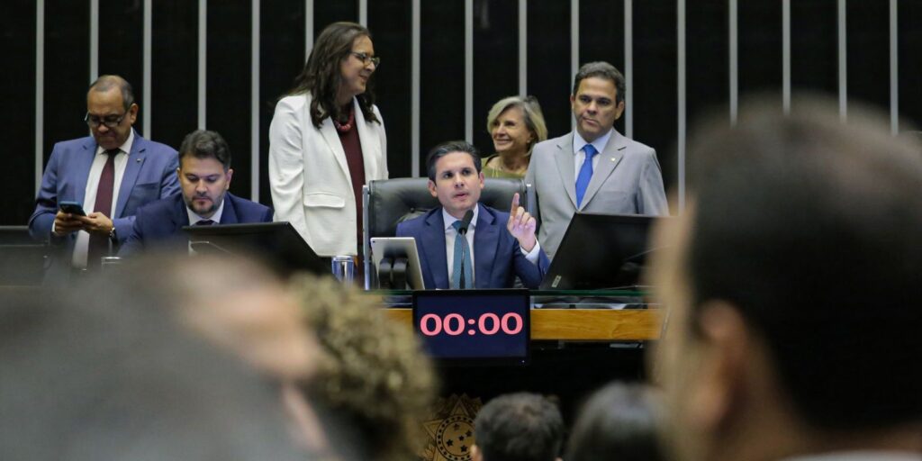 PEC da Blindagem pode barrar ações contra corrupção no uso de emendas pec-da-blindagem-pode-barrar-acoes-contra-corrupcao-no-uso-de-emendas