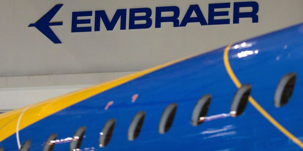 latam-anuncia-acordo-com-a-embraer-para-compra-de-74-aeronaves