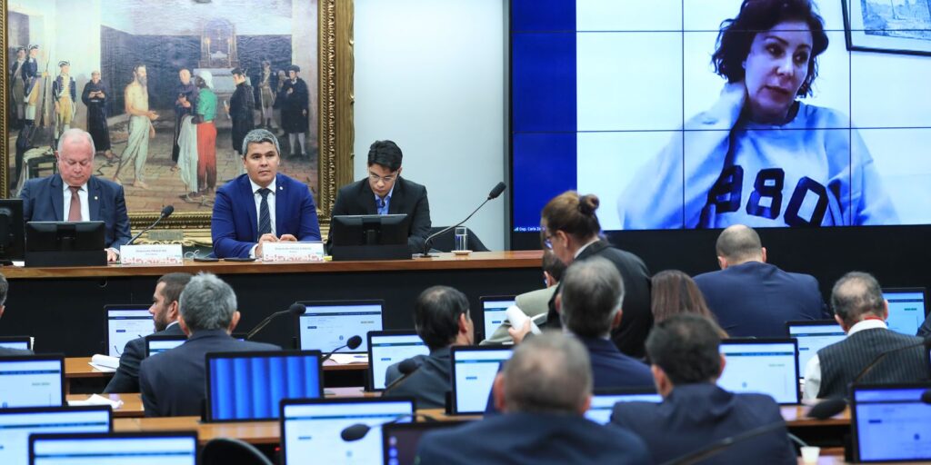Presa na Itália, Carla Zambelli presta depoimento à CCJ da Câmara presa-na-italia,-carla-zambelli-presta-depoimento-a-ccj-da-camara