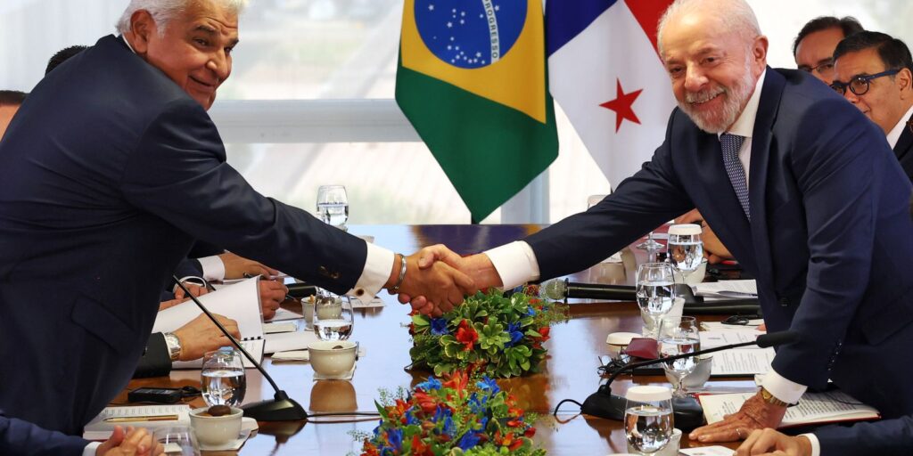 Lula anuncia apoio ao acordo de neutralidade do Canal do Panamá lula-anuncia-apoio-ao-acordo-de-neutralidade-do-canal-do-panama