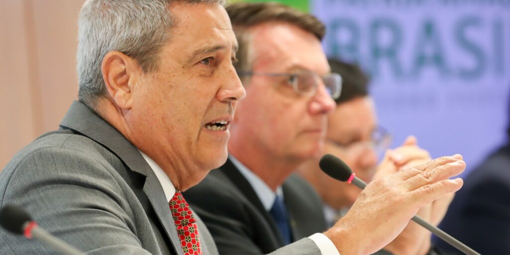 moraes-pede-parecer-da-pgr-sobre-pedido-para-soltar-braga-netto