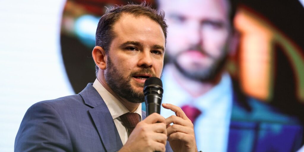 projeto-propoe-corte-de-r$-19,6-bi-em-beneficios-fiscais-em-2026