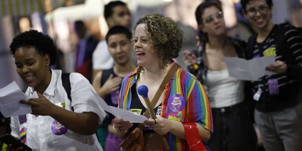 mulheres-discutem-em-brasilia-igualdade-de-genero-e-democracia