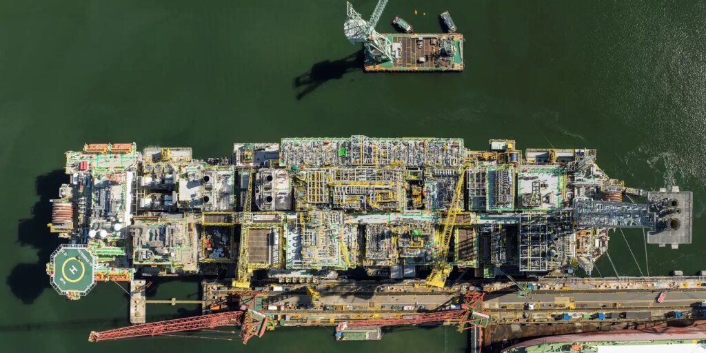 Nova plataforma chega ao pré-sal e pode aumentar produção em 20% nova-plataforma-chega-ao-pre-sal-e-pode-aumentar-producao-em-20%