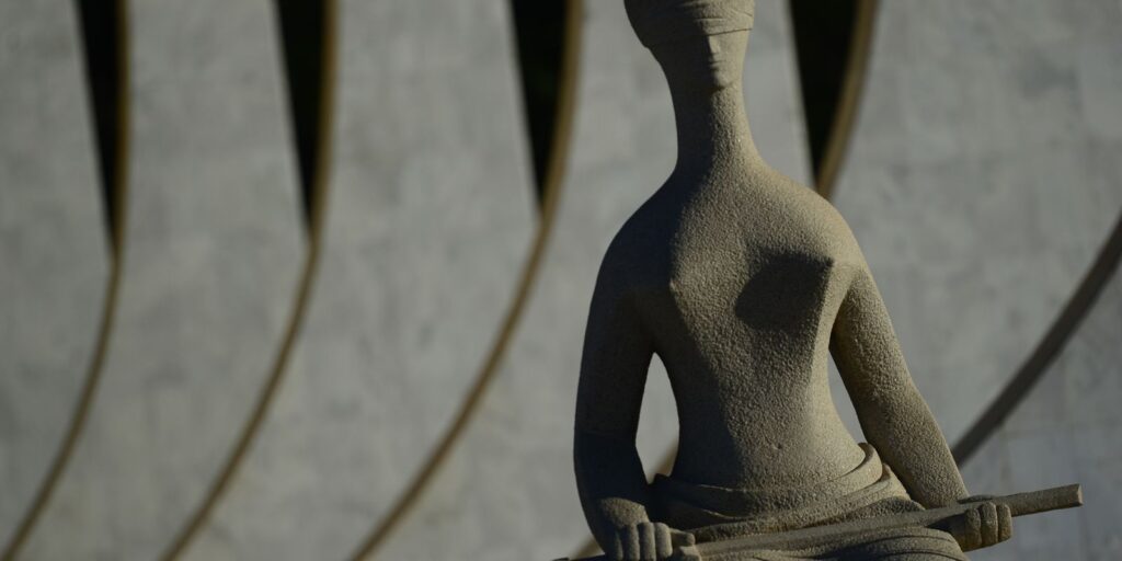 Moraes pede monitoramento diário da tornozeleira de Cid moraes-pede-monitoramento-diario-da-tornozeleira-de-cid