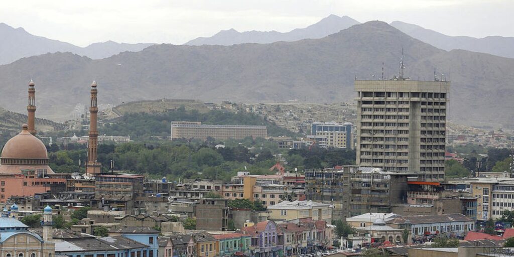 Afeganistão retoma parcialmente telecomunicações após 2 dias de apagão afeganistao-retoma-parcialmente-telecomunicacoes-apos-2-dias-de-apagao