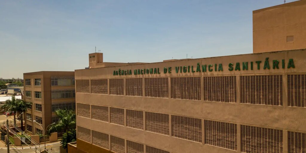 anvisa-busca-apoio-de-10-paises-para-compra-do-antidoto-contra-metanol