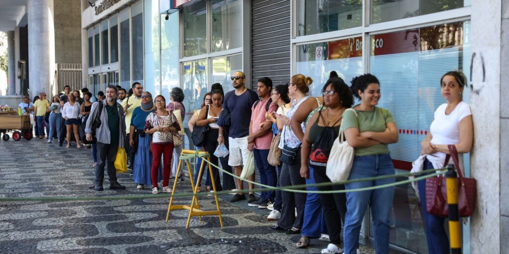 CNU: no Rio, candidatos buscam estabilidade e vida melhor para filhos cnu: no-rio,-candidatos-buscam-estabilidade-e vida-melhor-para-filhos