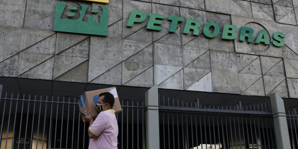 petrobras-faz-importacao-inedita-de-gas-de-vaca-muerta,-na-argentina