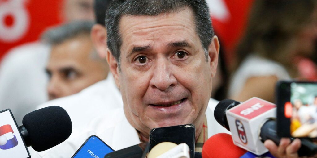 EUA suspendem sanções contra ex-presidente do Paraguai Horacio Cartes eua-suspendem-sancoes-contra-ex-presidente-do-paraguai-horacio-cartes