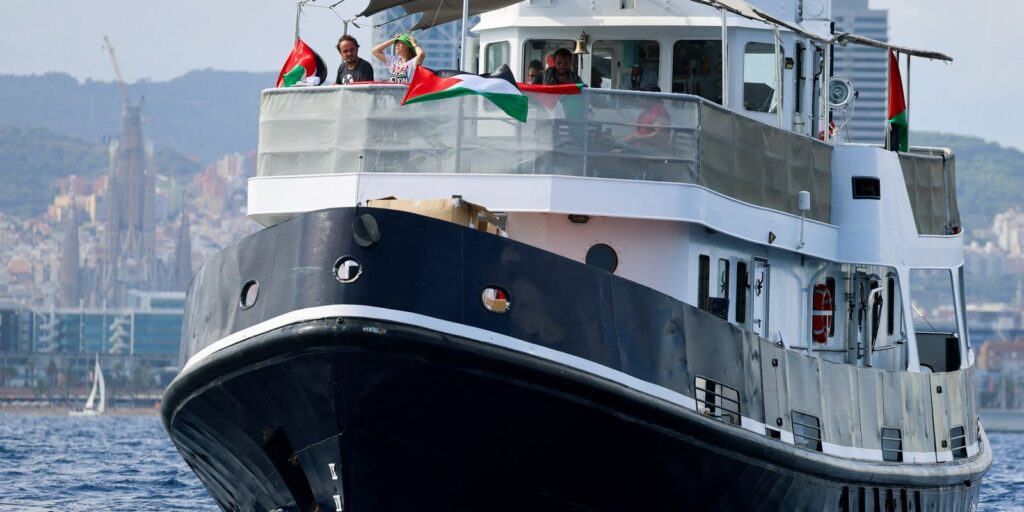 Israel deporta mais 171 ativistas que tentavam chegar à Faixa de Gaza israel-deporta-mais-171-ativistas-que-tentavam-chegar-a-faixa-de-gaza