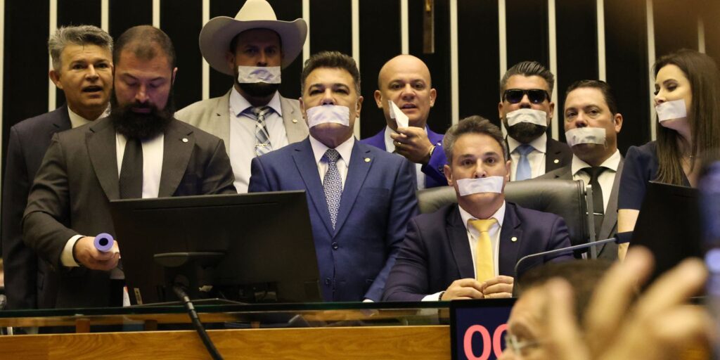 Conselho de Ética abre processo contra deputados envolvidos em motim conselho-de-etica-abre-processo-contra-deputados-envolvidos-em-motim