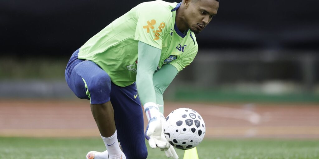 Goleiro John diz que primeira convocação para a seleção é um sonho goleiro-john-diz-que-primeira-convocacao-para-a-selecao-e-um-sonho