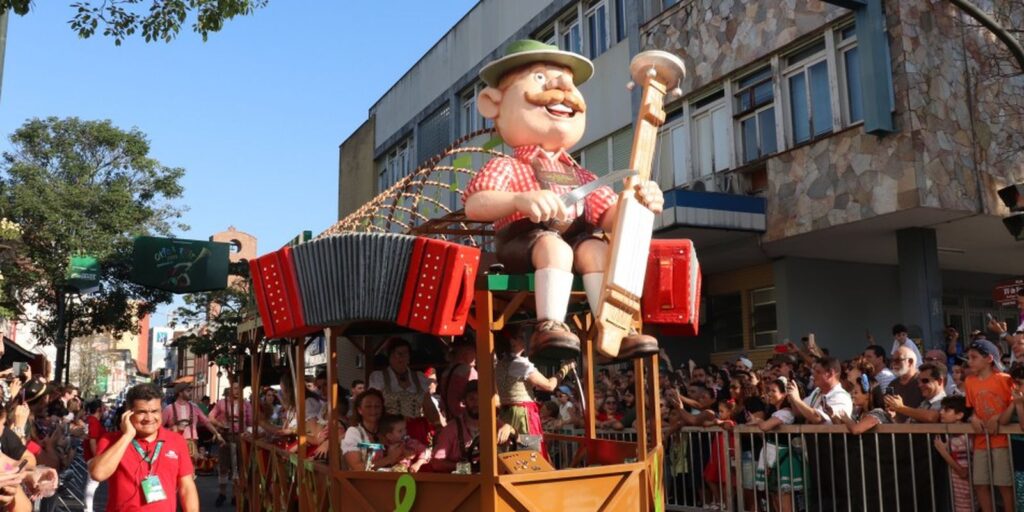40º edição da Oktoberfest começa hoje em Blumenau (SC) 40o-edicao-da-oktoberfest-comeca-hoje-em-blumenau-(sc)