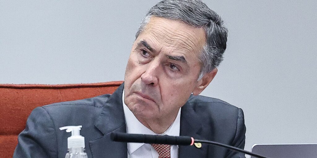 Barroso anuncia que vai deixar cargo de ministro do STF barroso-anuncia-que-vai-deixar-cargo-de-ministro-do-stf