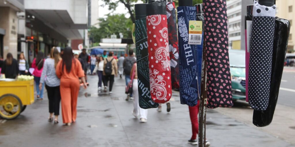 Frente fria chega a São Paulo a partir de segunda com chuvas e ventos frente-fria-chega-a-sao-paulo-a-partir-de-segunda-com-chuvas-e-ventos