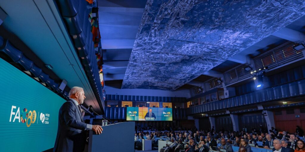 Fome é irmã da guerra e inimiga da democracia, diz Lula fome-e-irma-da-guerra-e-inimiga-da-democracia,-diz-lula