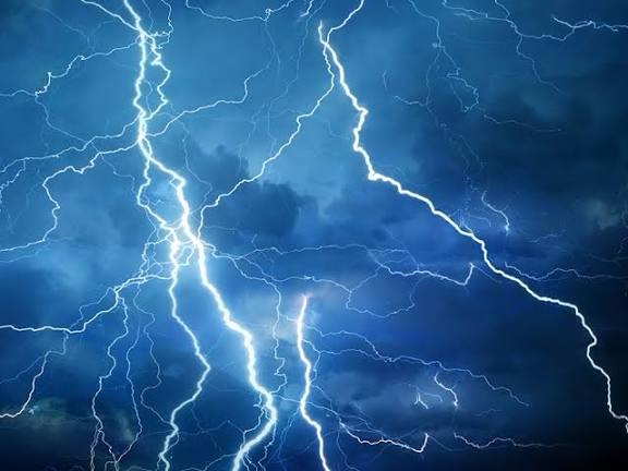 Raios provocam novo foco de incêndio na Chapada dos Veadeiros