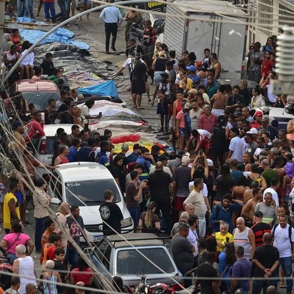 Moradores do Alemão e da Penha protestam contra violência policial