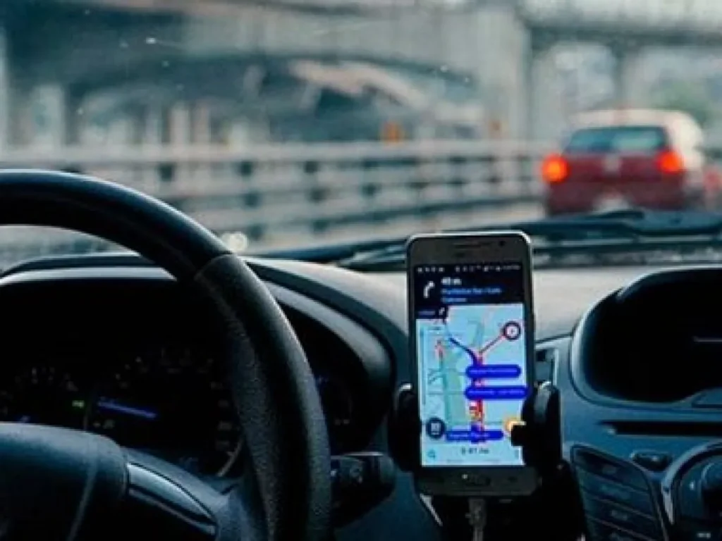 Rio vai fiscalizar manobras perigosas de motoristas de aplicativo