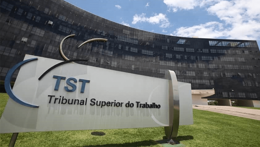 Ministra do TSE vota pela cassação do governador Cláudio Castro